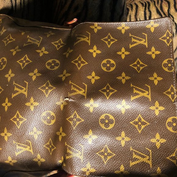 MONOGRAM Mini looping shoulder bag LOUIS VUITTON - Picture 4 of 5